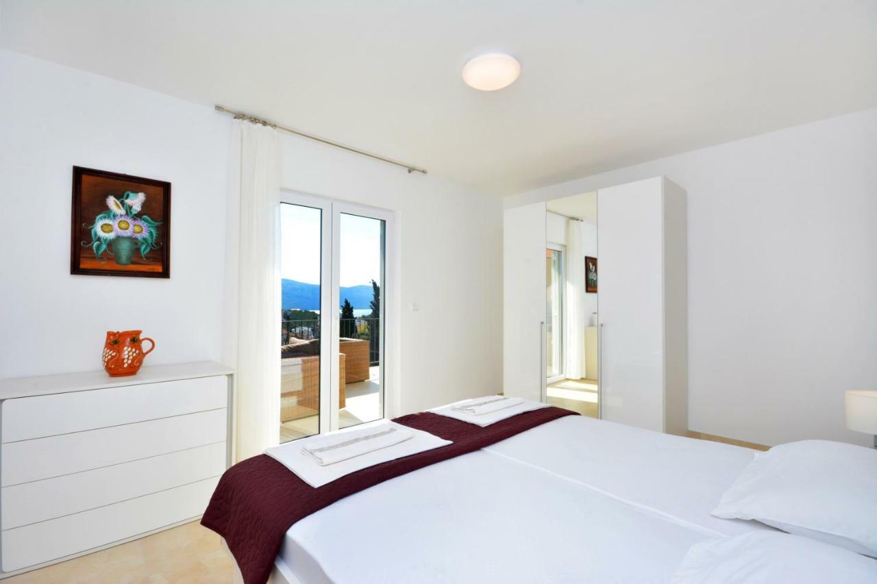 Apartment Reljic Seget Vranjica Exterior photo