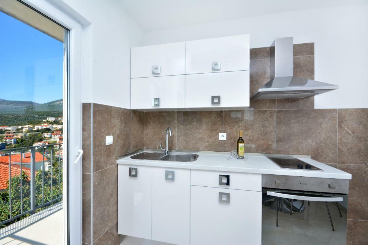 Apartment Reljic Seget Vranjica Exterior photo